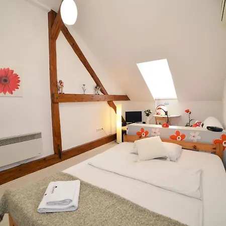 Studio Apartment White Zagreb Exterior photo
